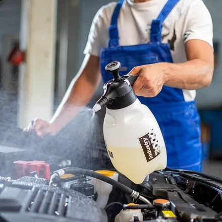 Ручной чёрный помповый опрыскиватель Industry ergo Acid line 3000 (Viton) слайд 4