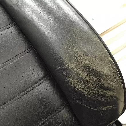 Краска для кожи COLOURLOCK чёрный дёготь Lederfarbe teer 1 литр слайд 2 Краска для кожи COLOURLOCK чёрный дёготь Lederfarbe teer 1 литр слайд 2